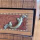 Commode galbée demi-lune en marqueterie – style Louis XV, fin XIXe siècle