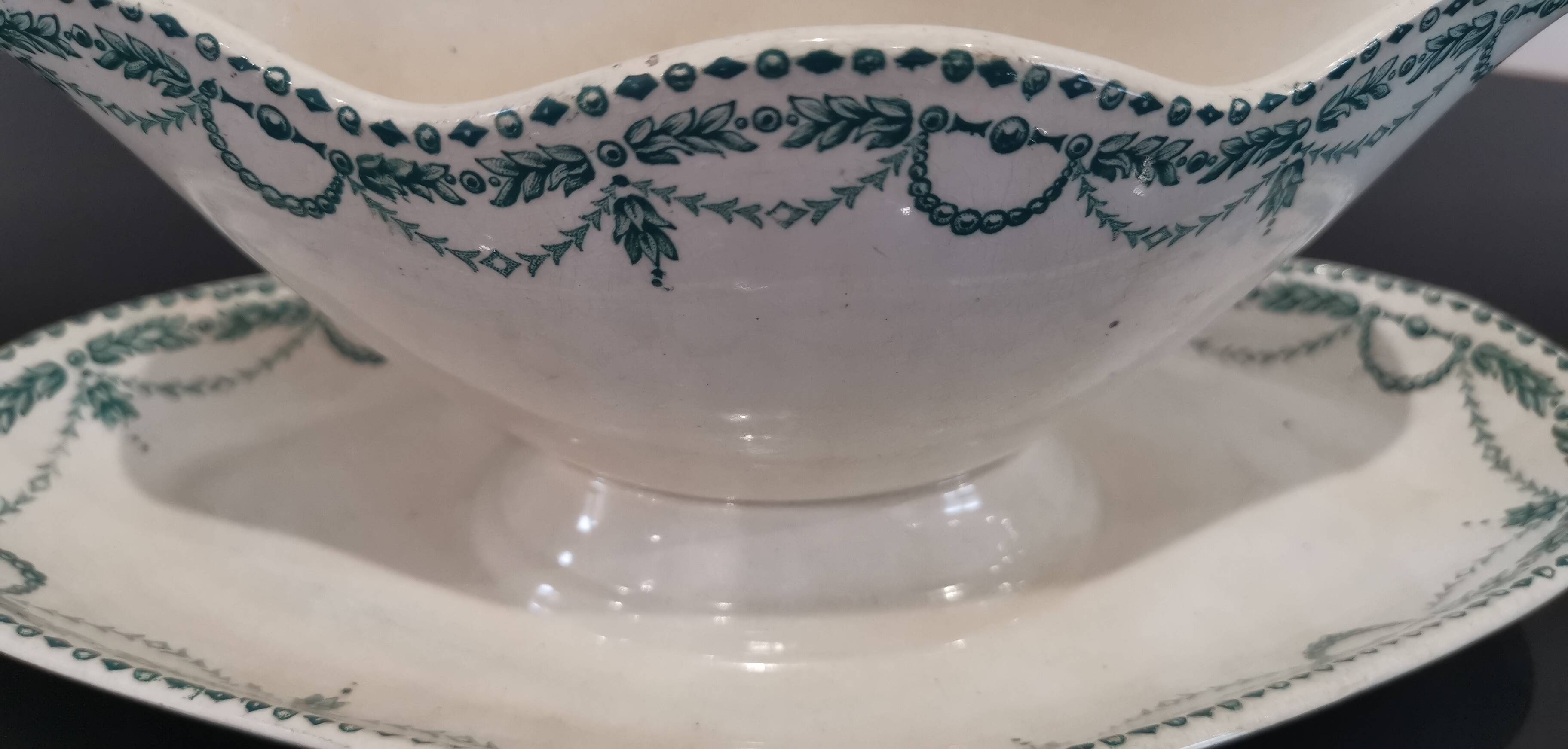 Ancienne saucière céramique Saint Amand