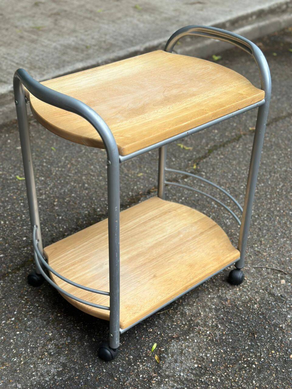 Ikea-style dessert trolley with tubular steel and solid wood 1