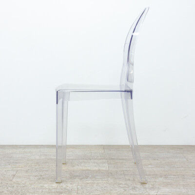 Chaise transparente Victoria Ghost de chez Kartell