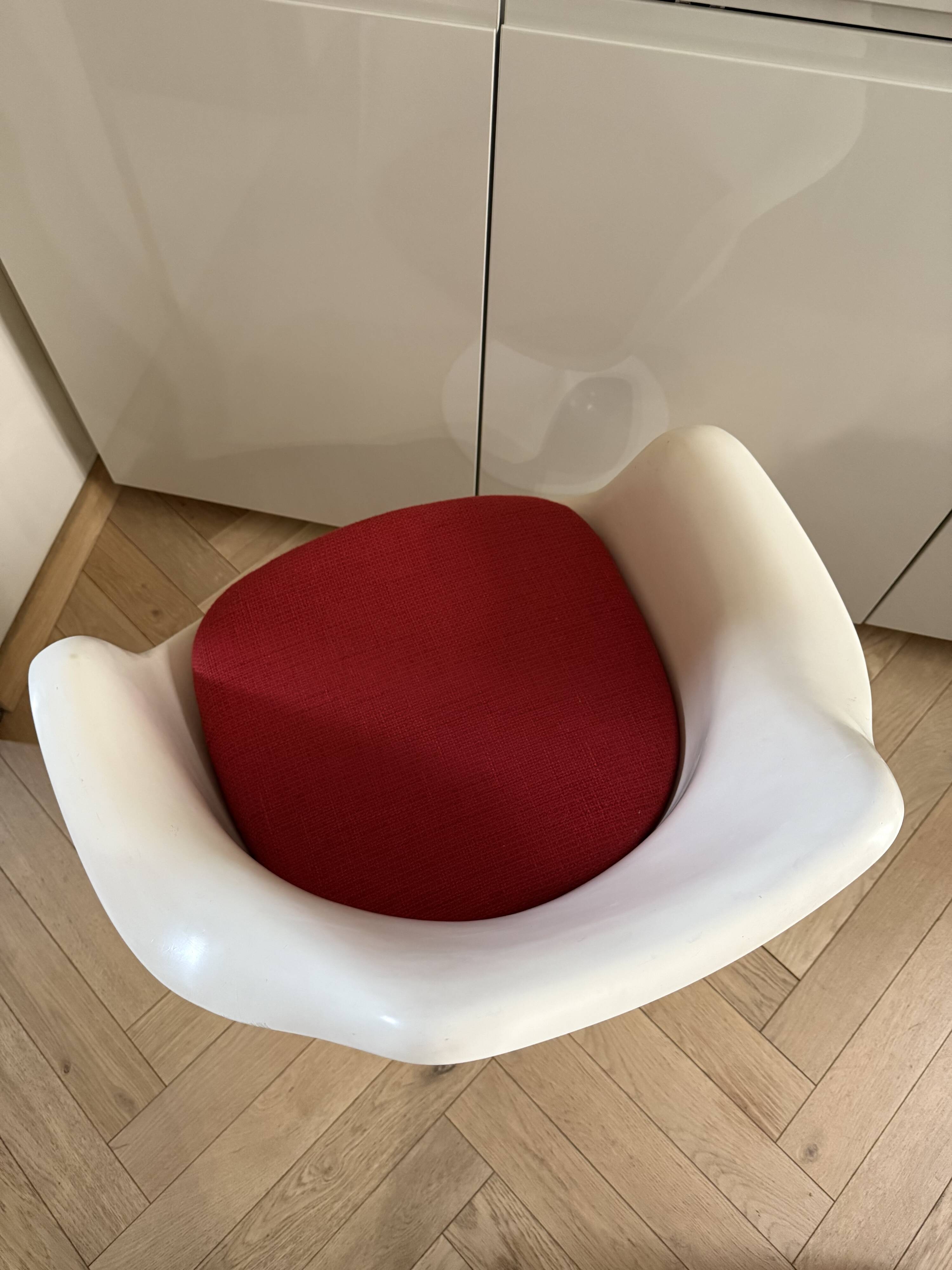 Knoll Tulip Chair