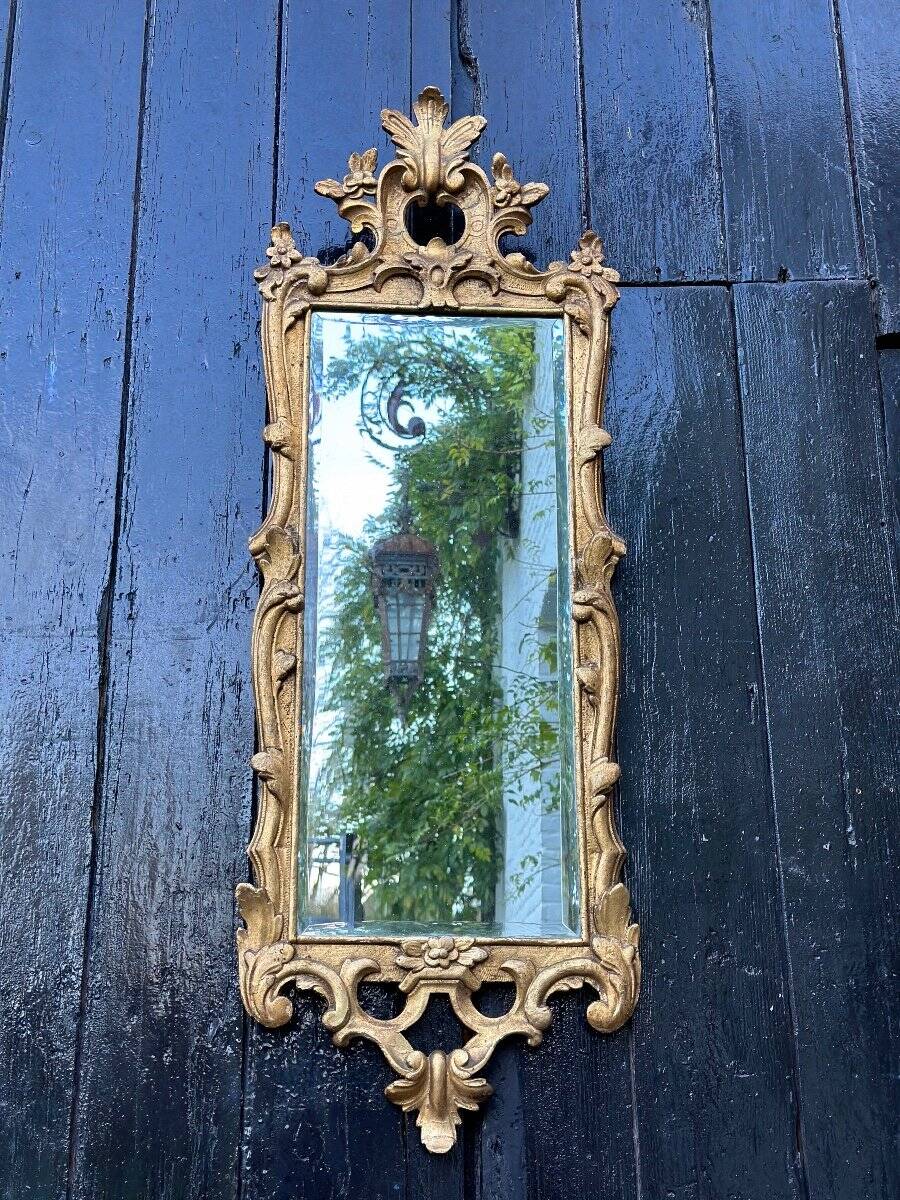 Carved and gilded wooden mirror, late 18th century