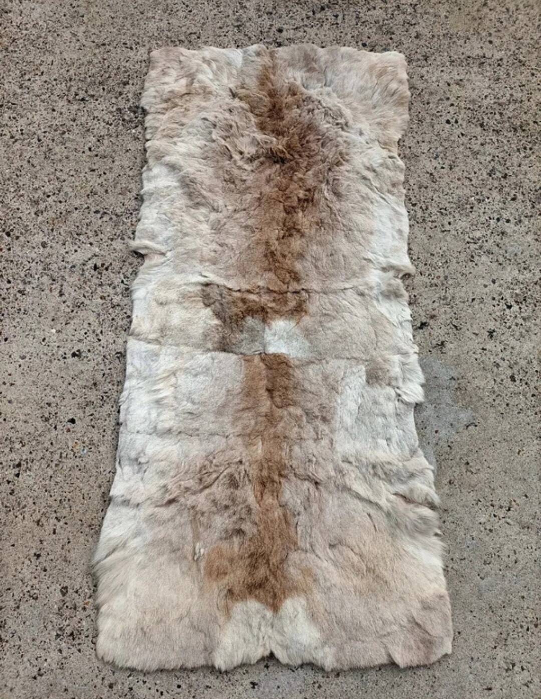 Retro animal skin hair rug