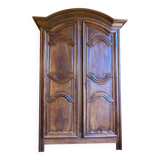 Armoire versaillaise en noyer, XVIIIe siècle