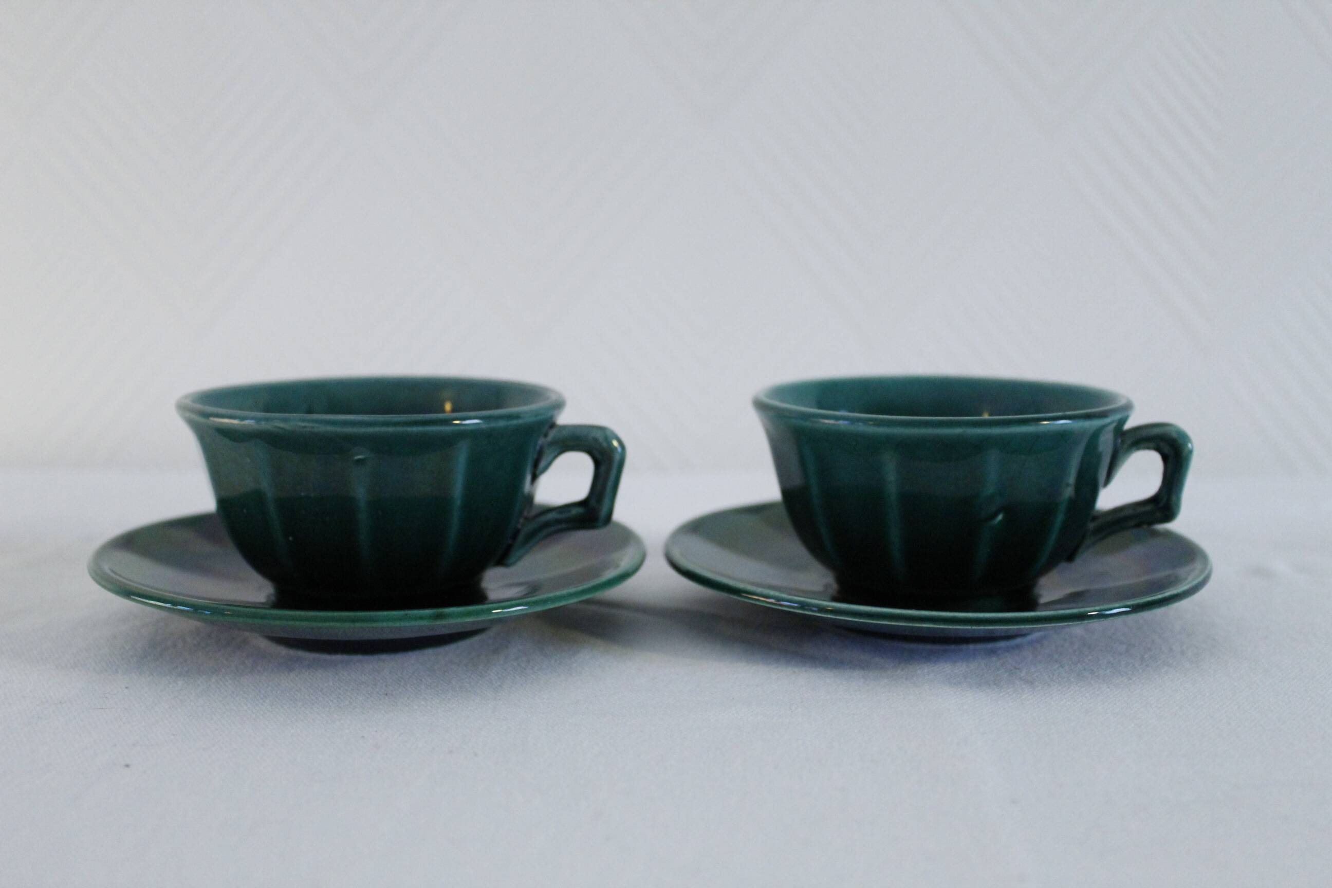 Set of 2 vintage green cups + saucers