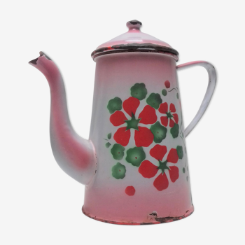 Red-flowered pink pourer