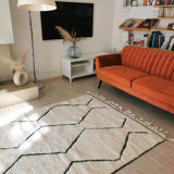 Magnificent Berber carpet Béni Ouarain green and white with diamonds and braided border
