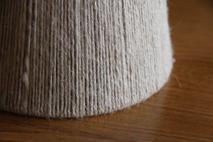 Alabaster ball lamp foot with rope lampshade