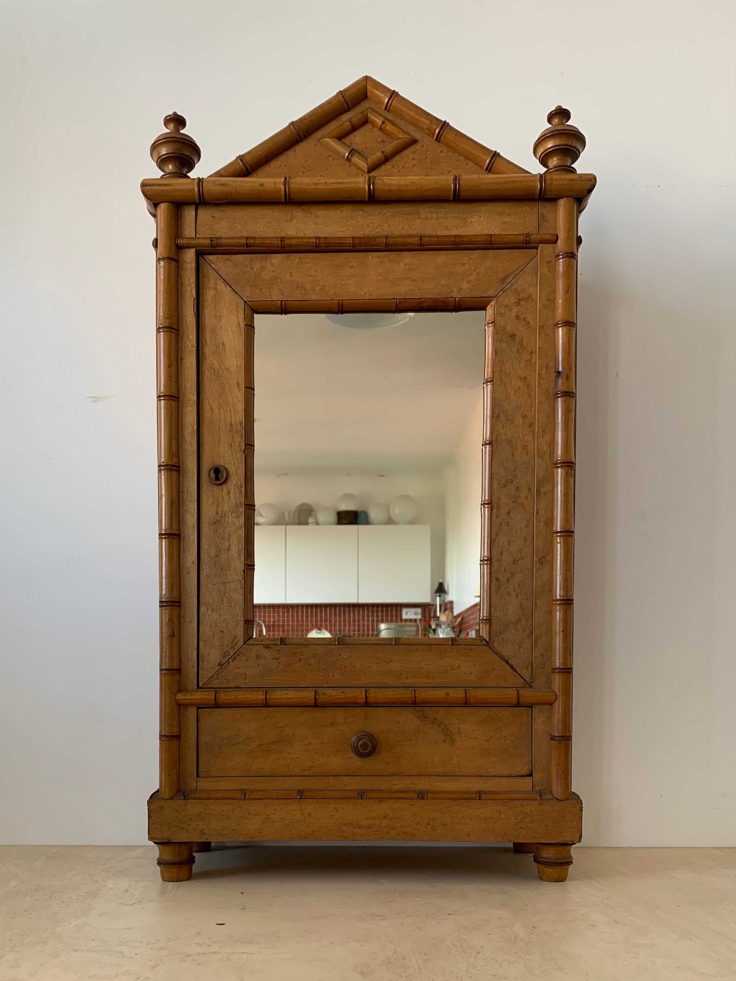 Napoleon III wardrobe
