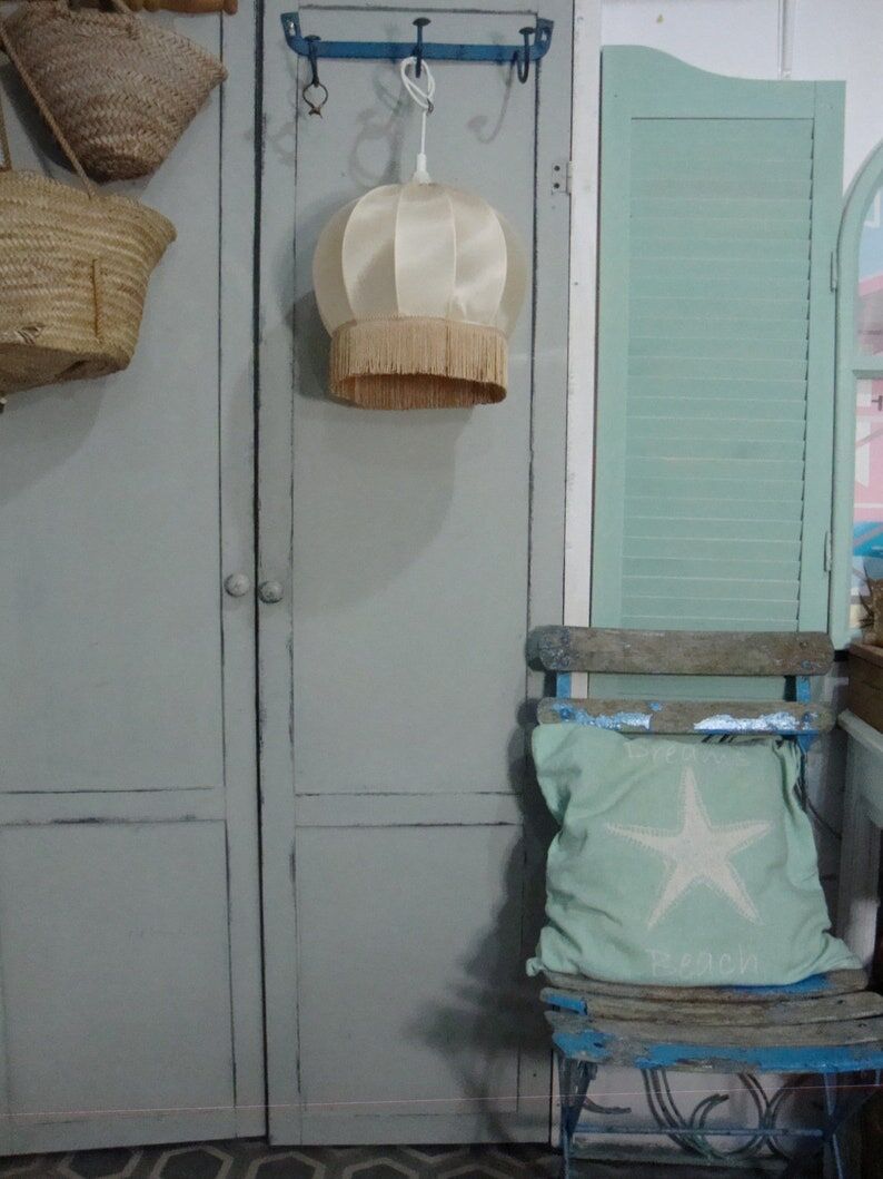 Vintage pendant lamp.