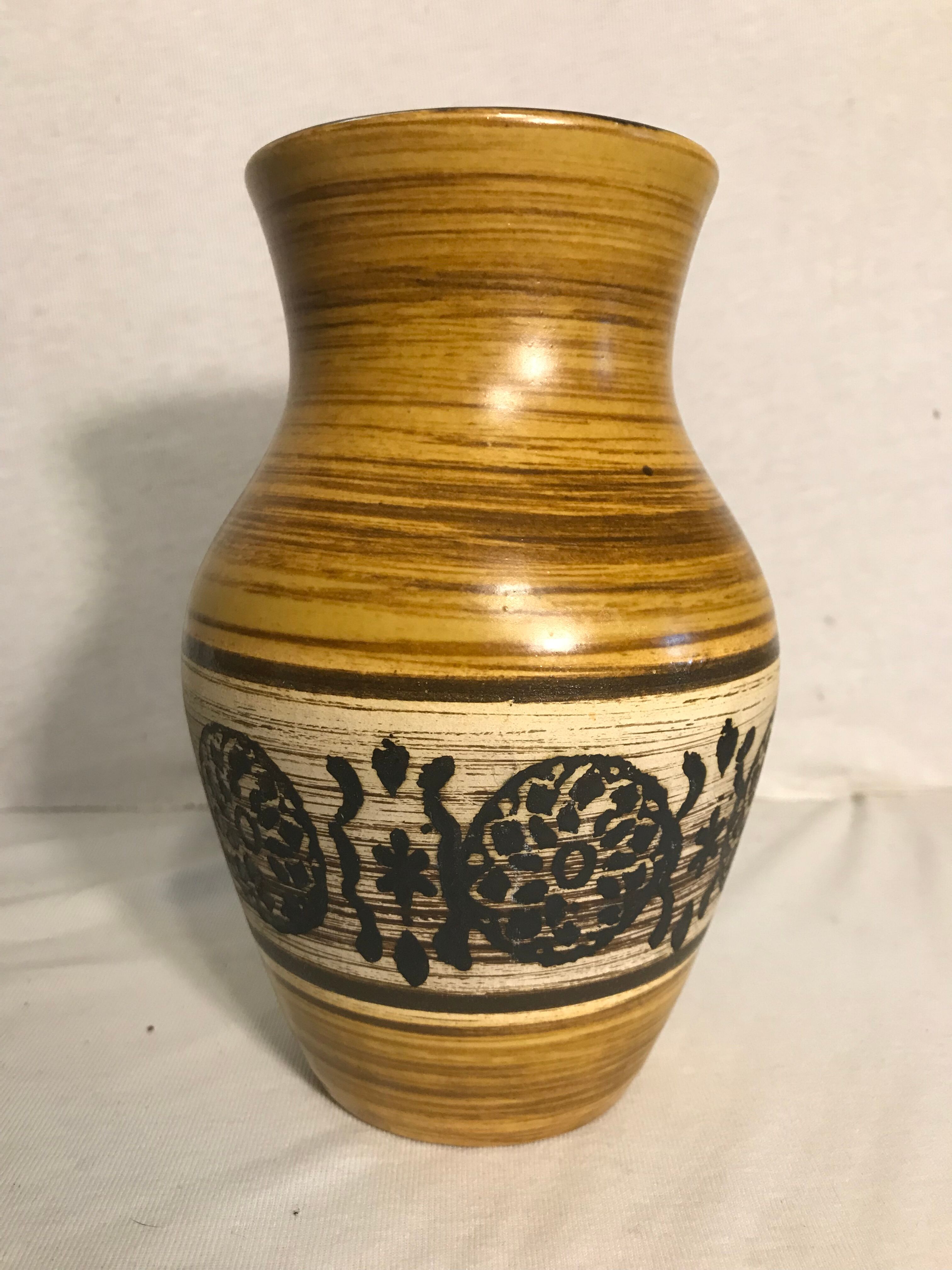 Old Vase ceramic Brown Beige + 70s Vintage patterns