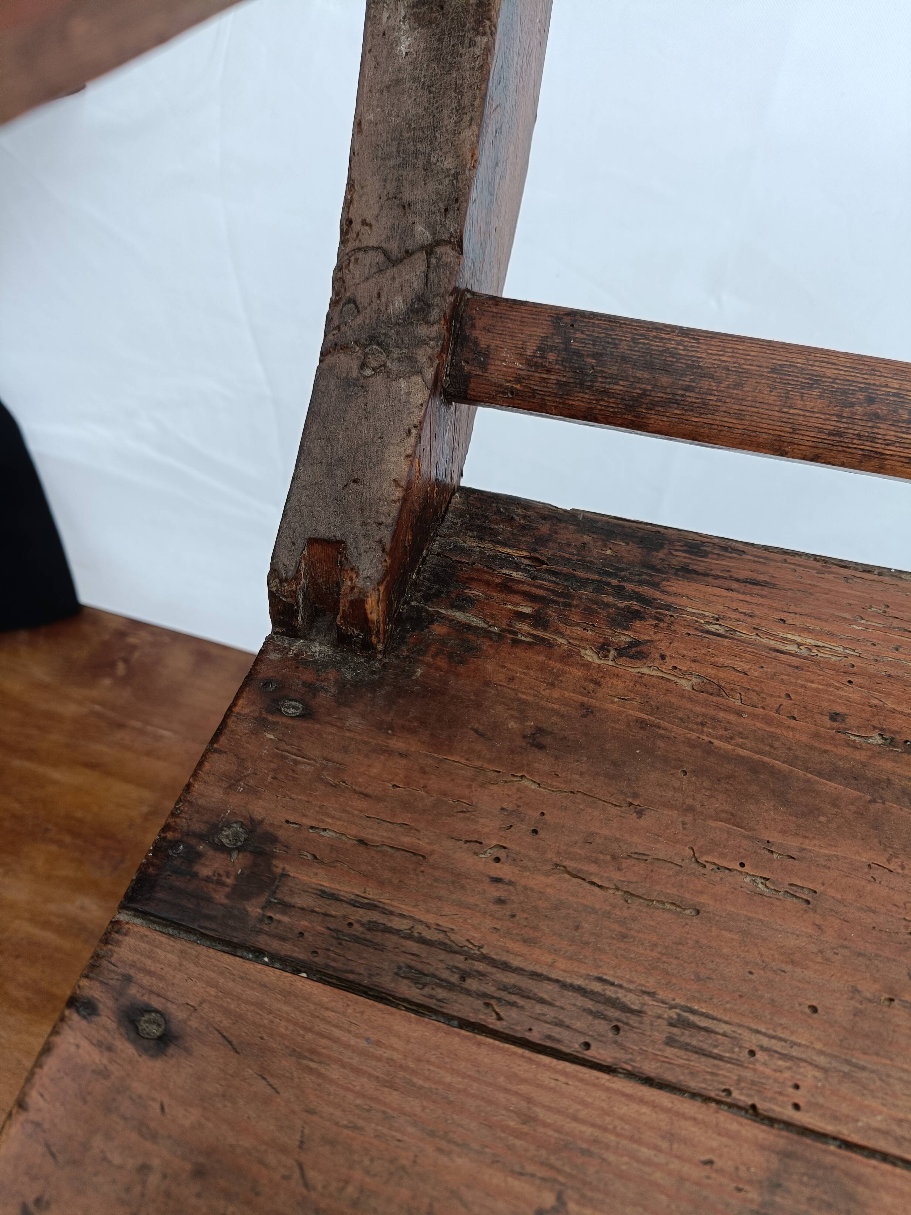 Fauteuil coffre bois rustique