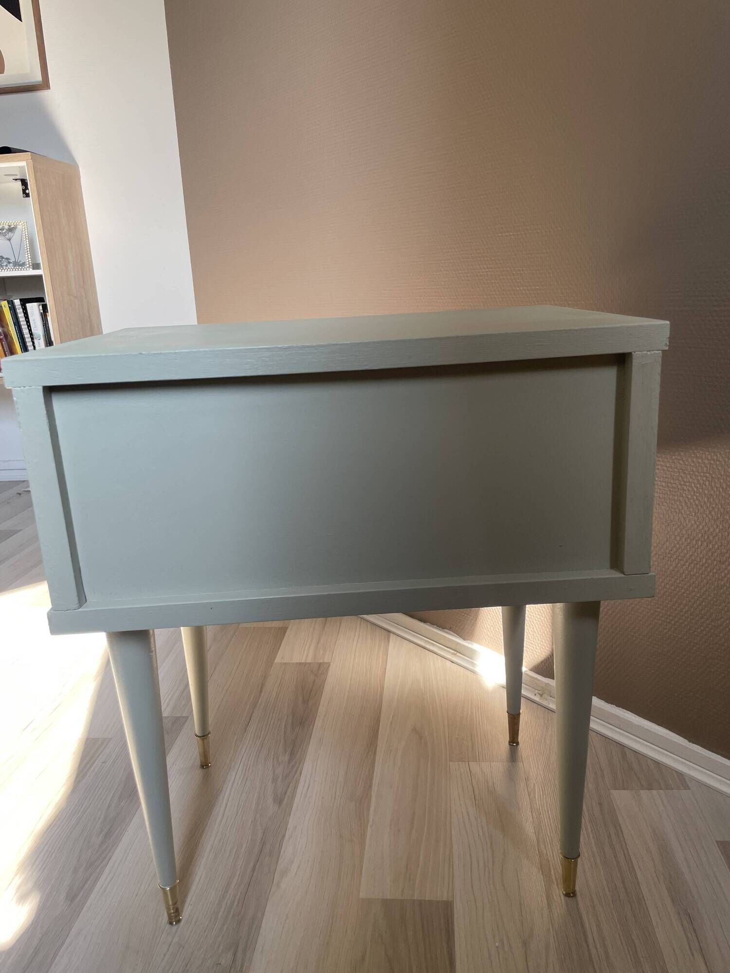 Table de chevet