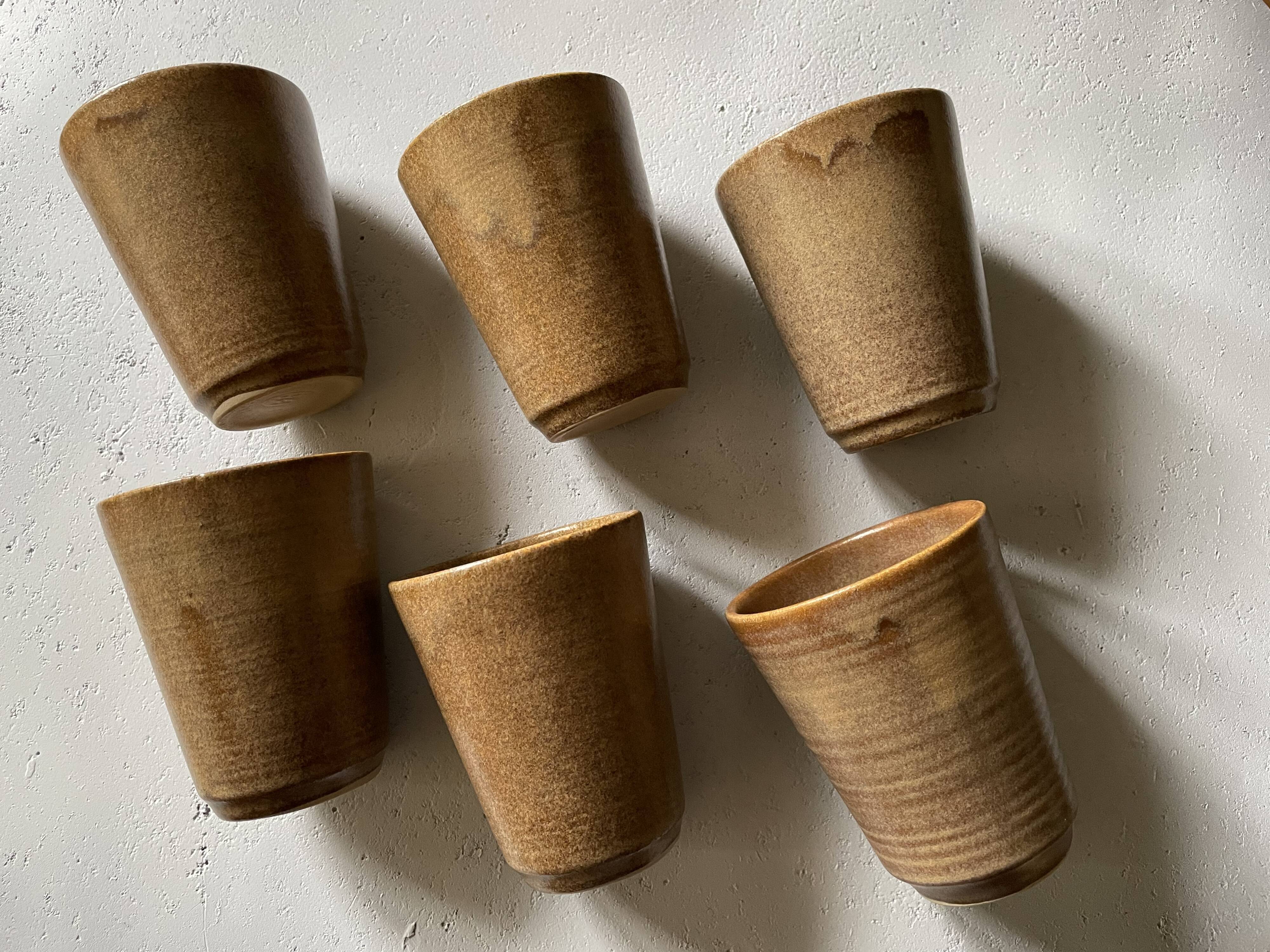 Digoin sandstone cups