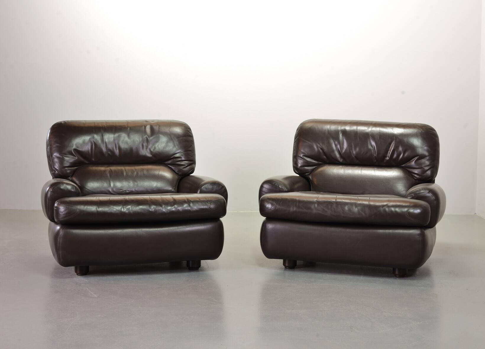 Comfortable Durlet Lounge Chairs in Chocolate Brown Leather, Set of Two 70s