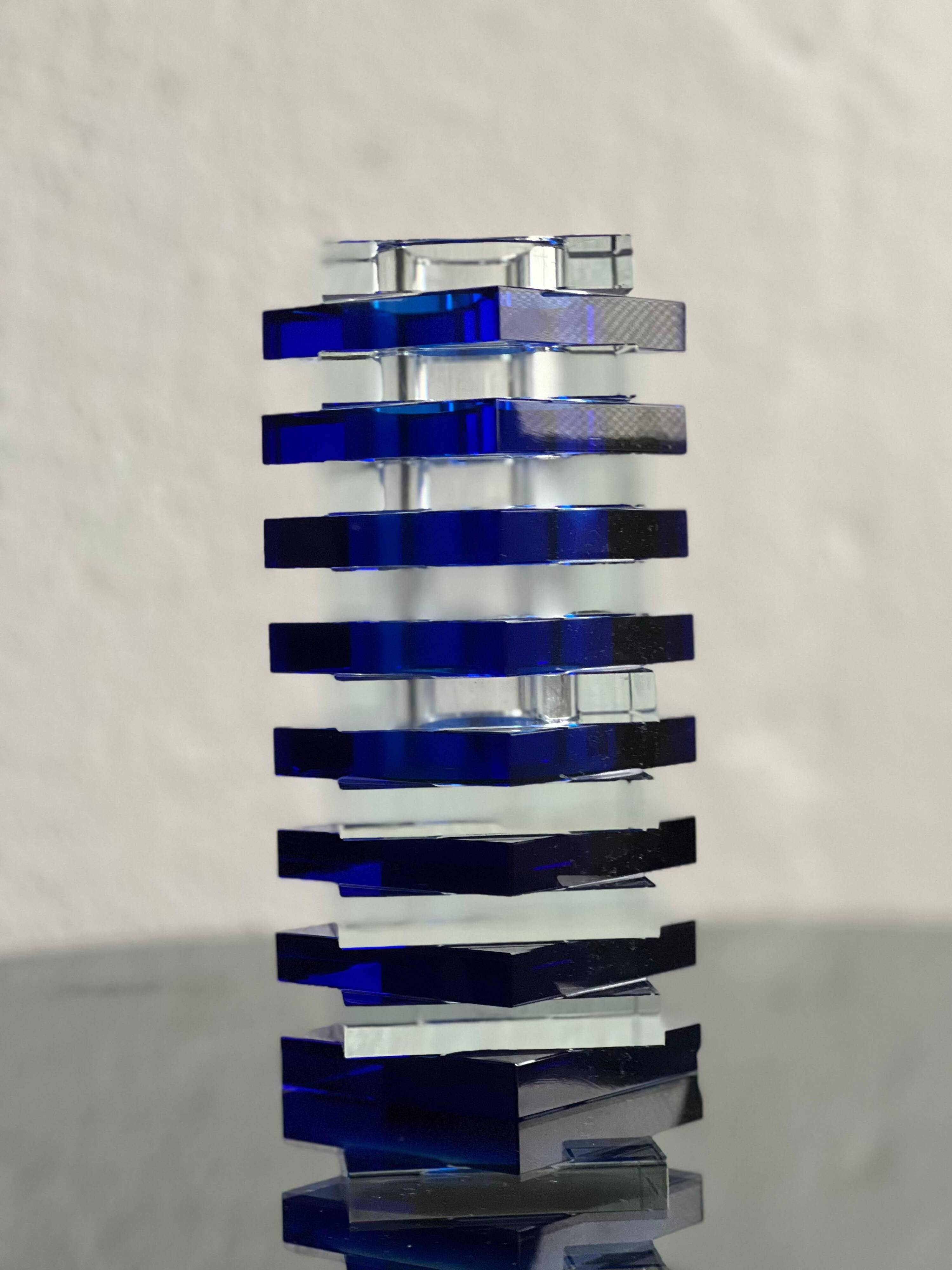 Fontana Arte sculpture, rationalist 1960's bicolor stratified glass vase