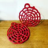 Cast iron trivet