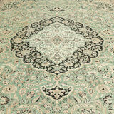 1960s carpet, 240 x 335