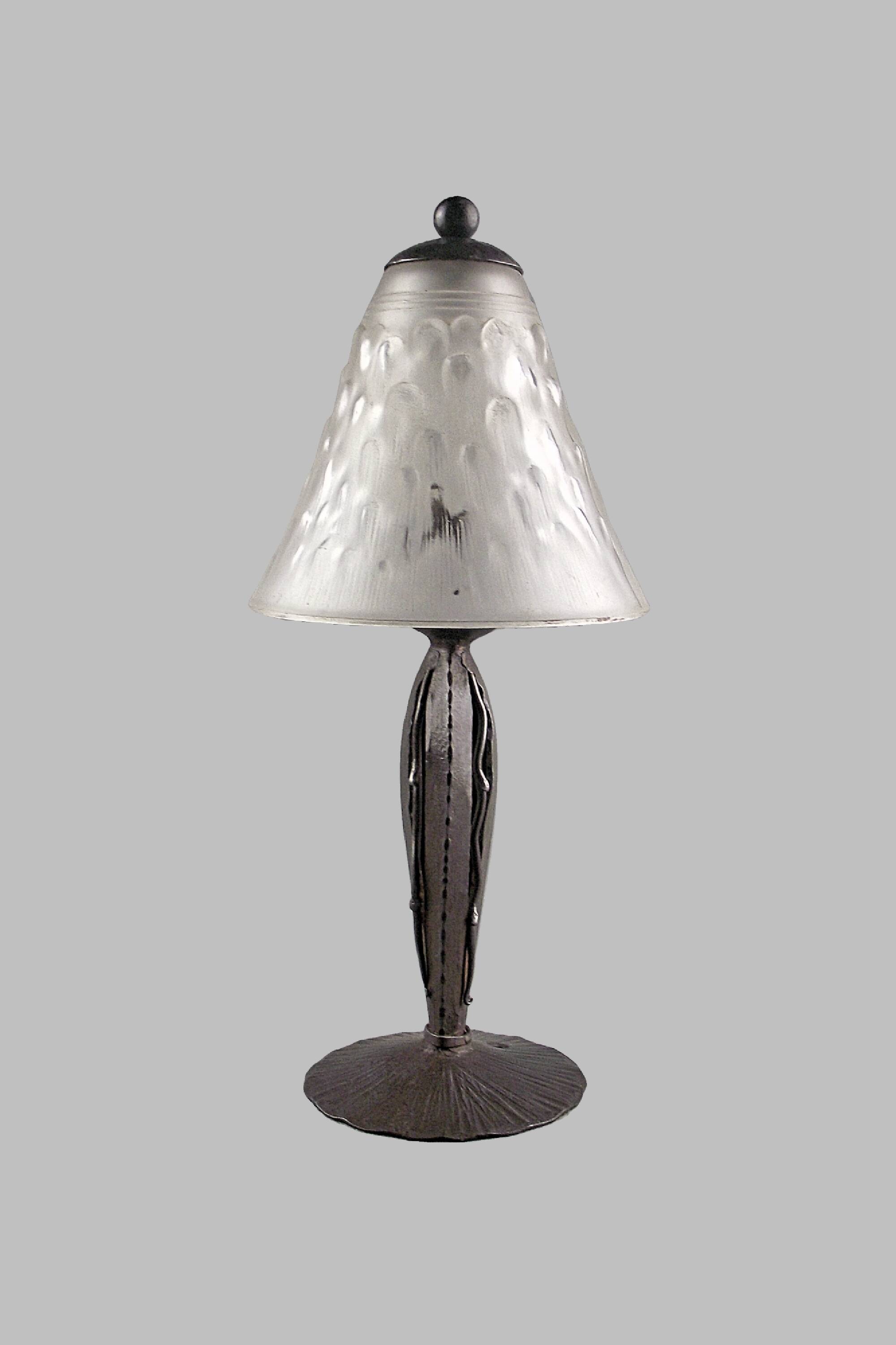 Lampe art deco verre signé muller frères