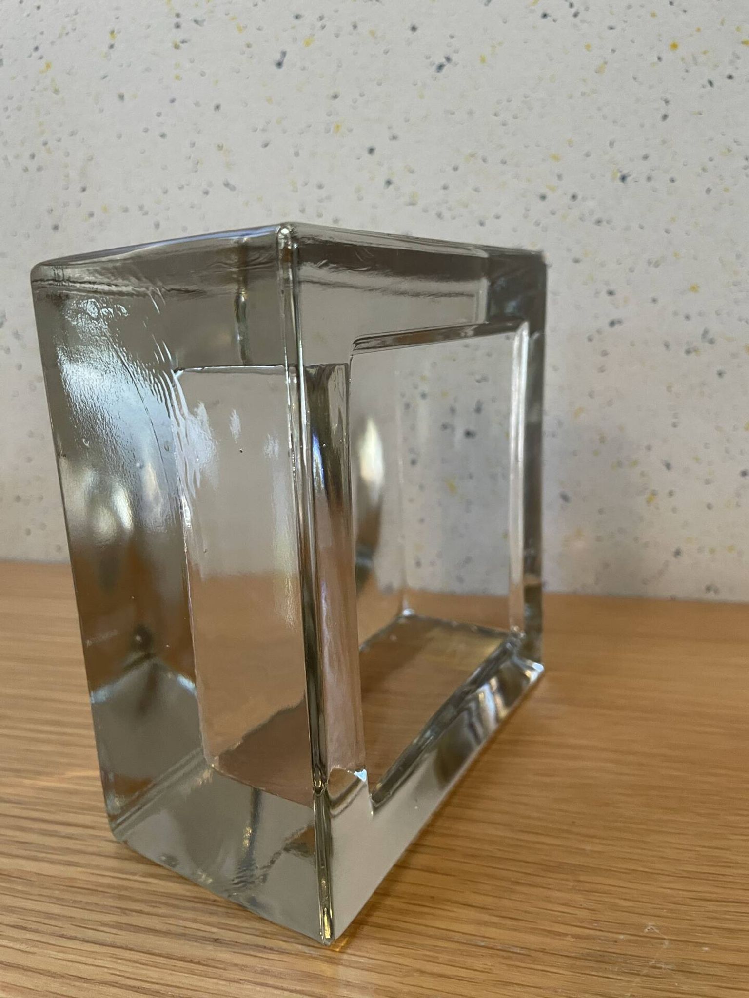 Vide poche pavé de verre