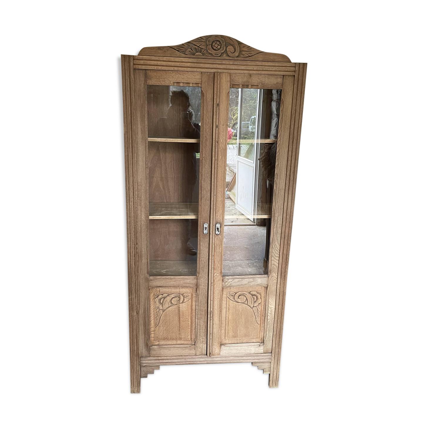 Art Deco glass cabinet