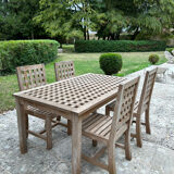 Outdoor table and chairs