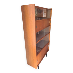 Bibliothèque  / vitrine