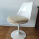 Tulip table and chair set Knoll
