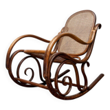 Curved wooden rocking chair Art Nouveau Jugendstil by Fischel, Austria, 1910s