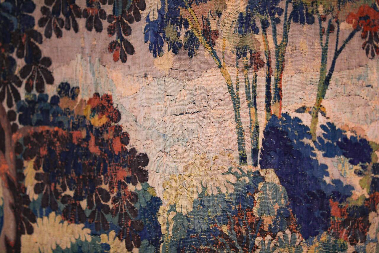 Flemish Verdure Tapestry in wool and silk. Late 17th Century.