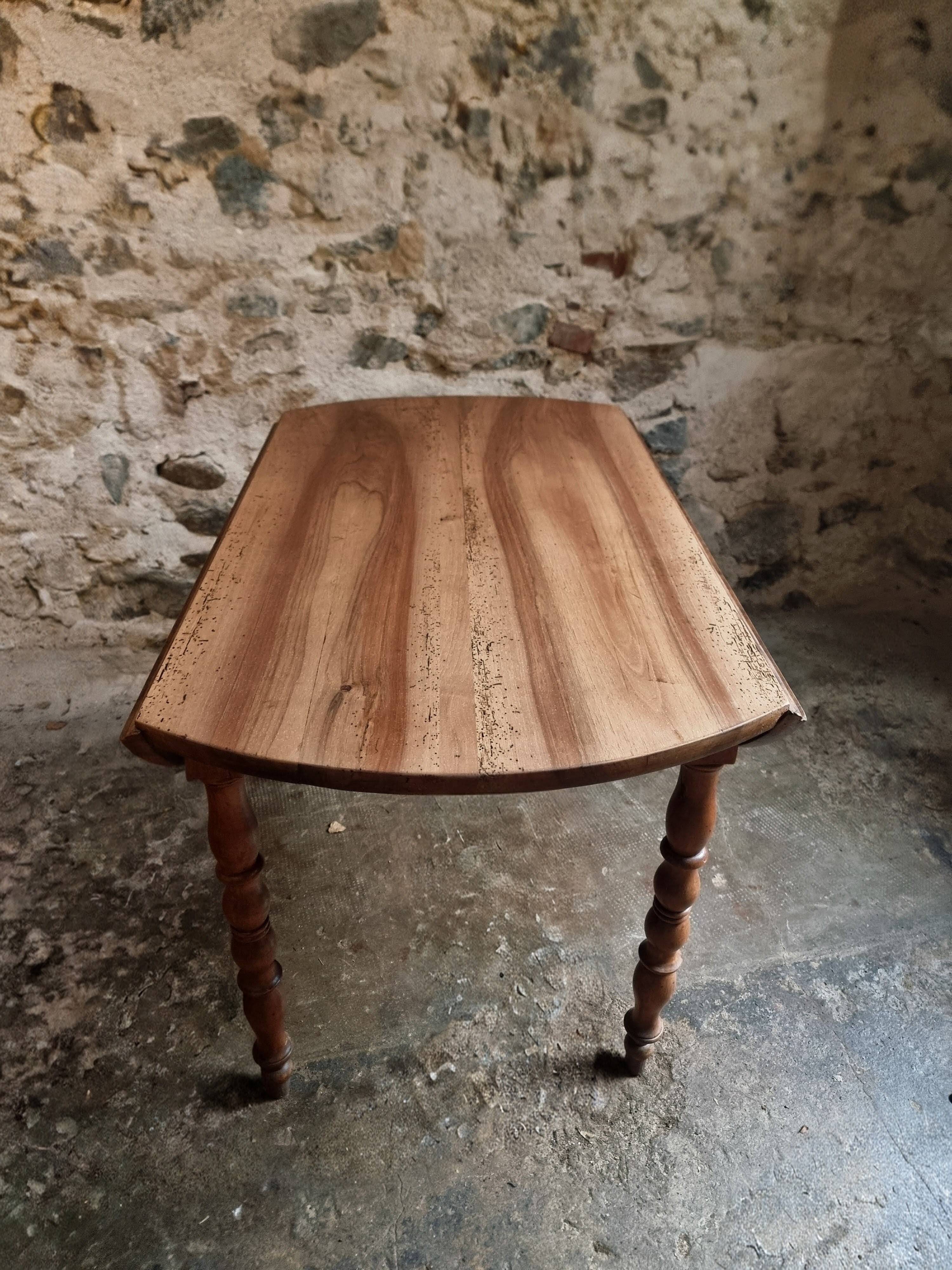 Antique walnut drop-leaf dining table – French round table 110 cm