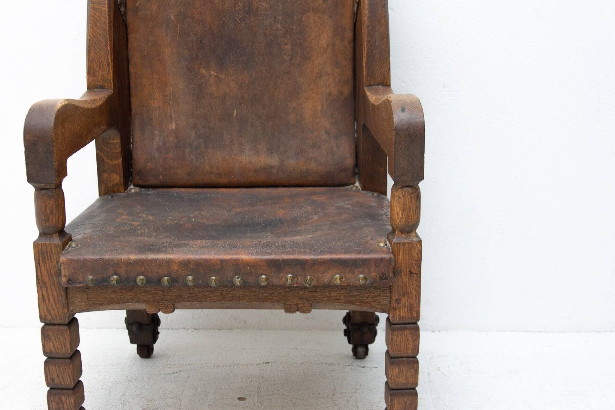 Chaise de trône massive de la fin du 19e siècle