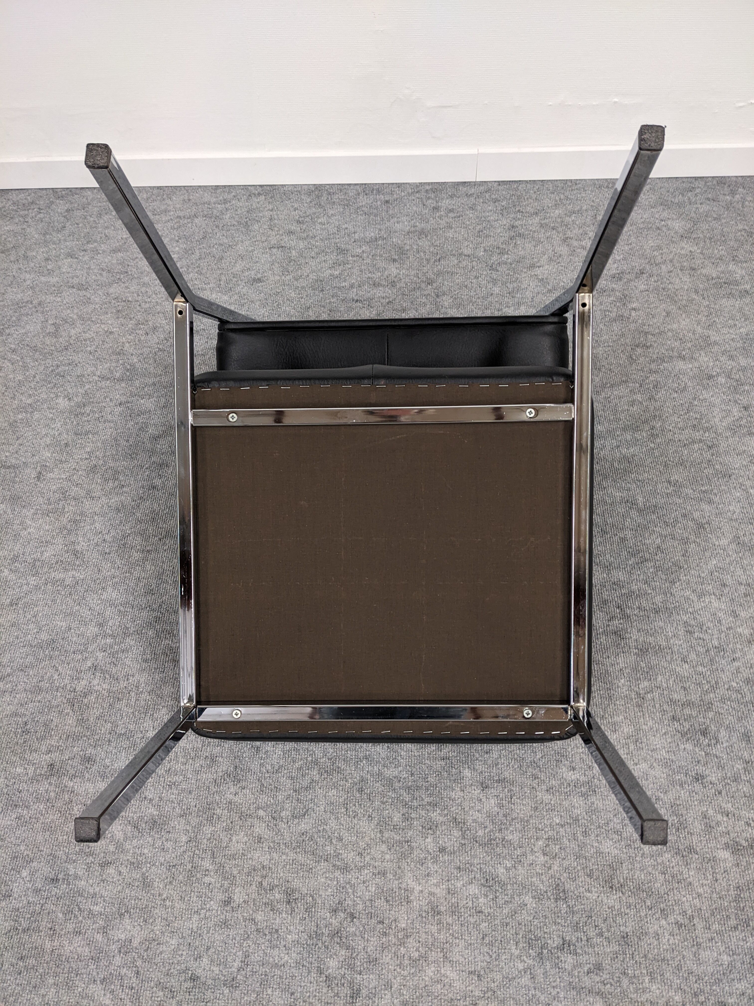 Series of 4 modernist armchairs from the 70s/80s