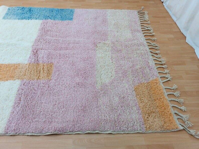 Handmade Berber wool rug size 150 x 250 cm