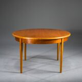 Round teak veneered extendable dining table from G-Plan, 1960s