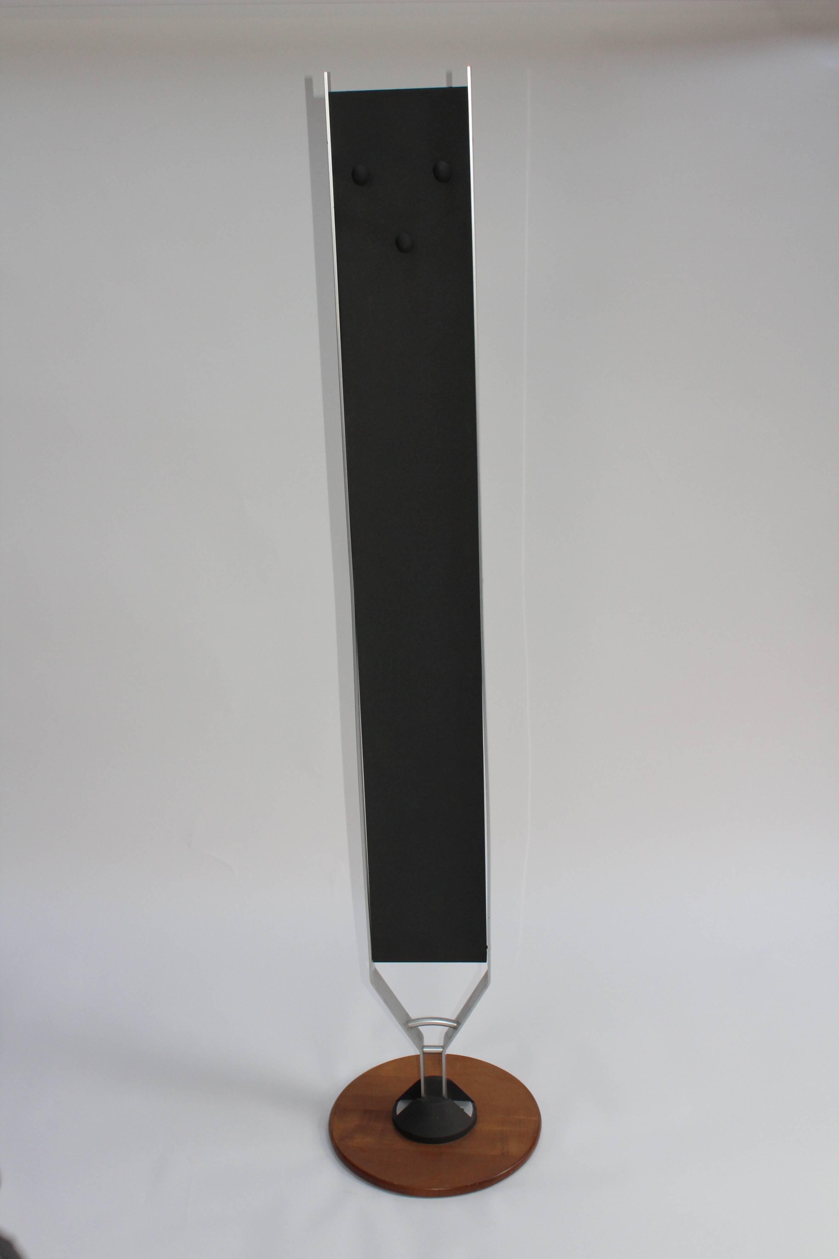 Italian coat hanger with mirror