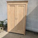Natural wood wardrobe
