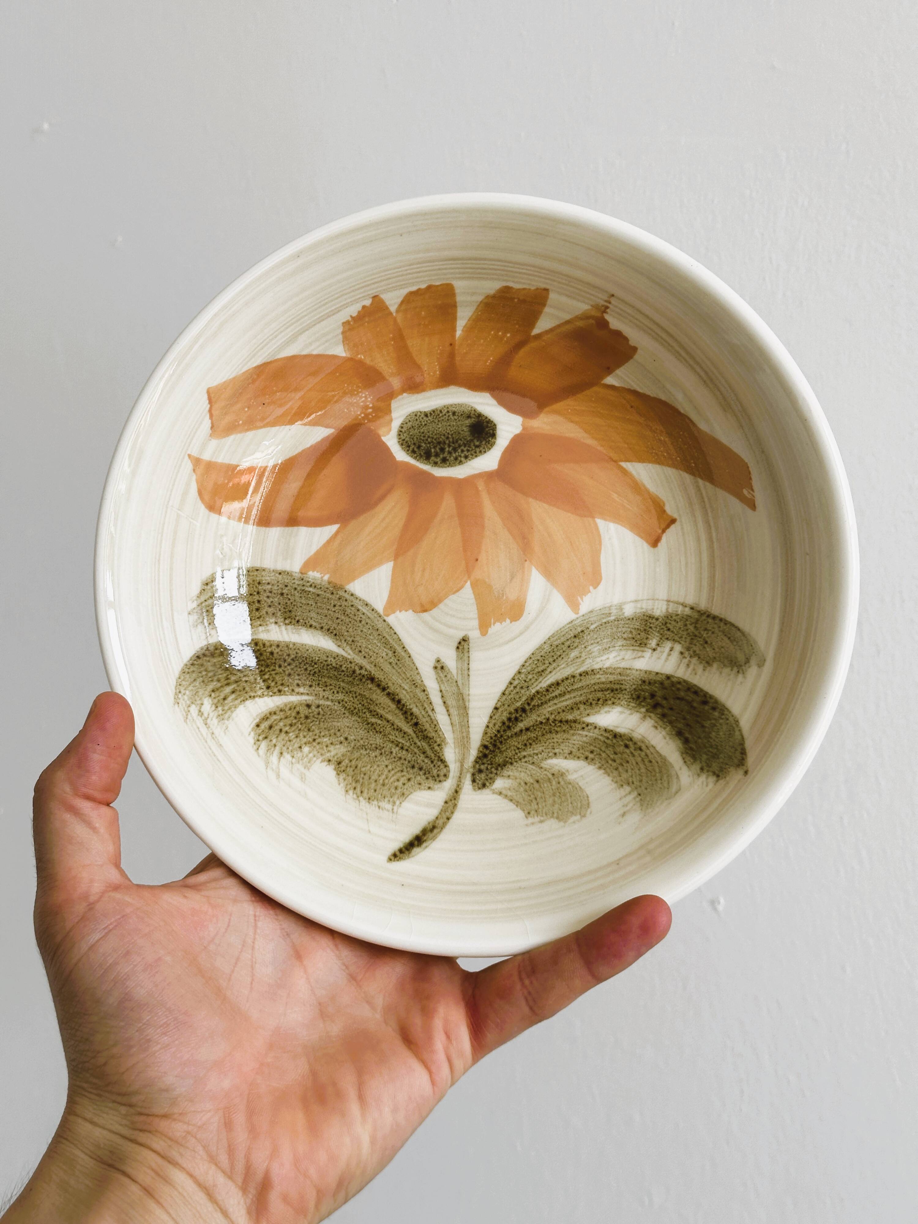 6 ceramic soup plates – hand-painted floral decoration