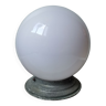 Lampe globe plafonnier applique boule en opaline blanche vintage avec griffe