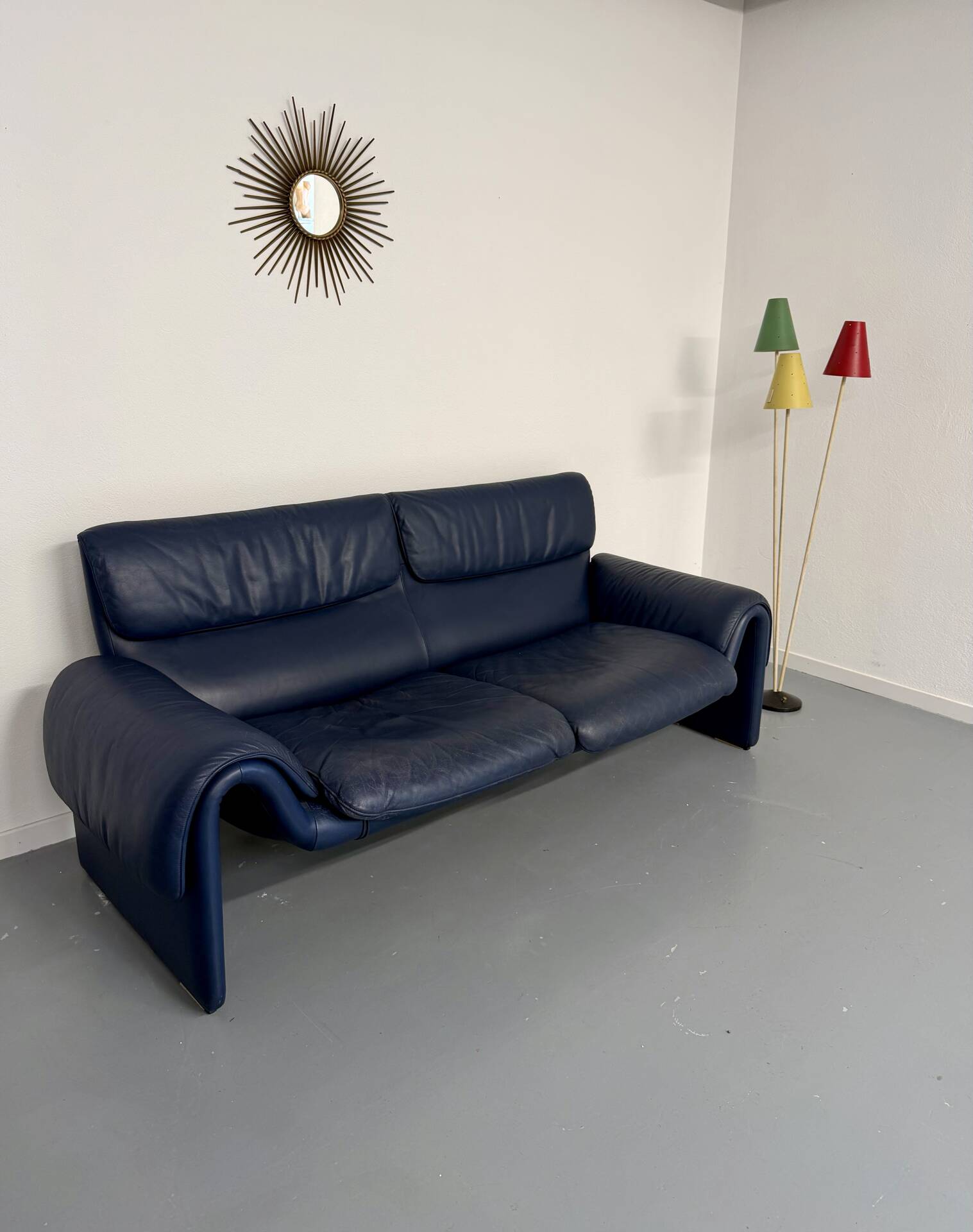 De Sede ds-2011 vintage leather sofa for 2/3 people, 1980s design.