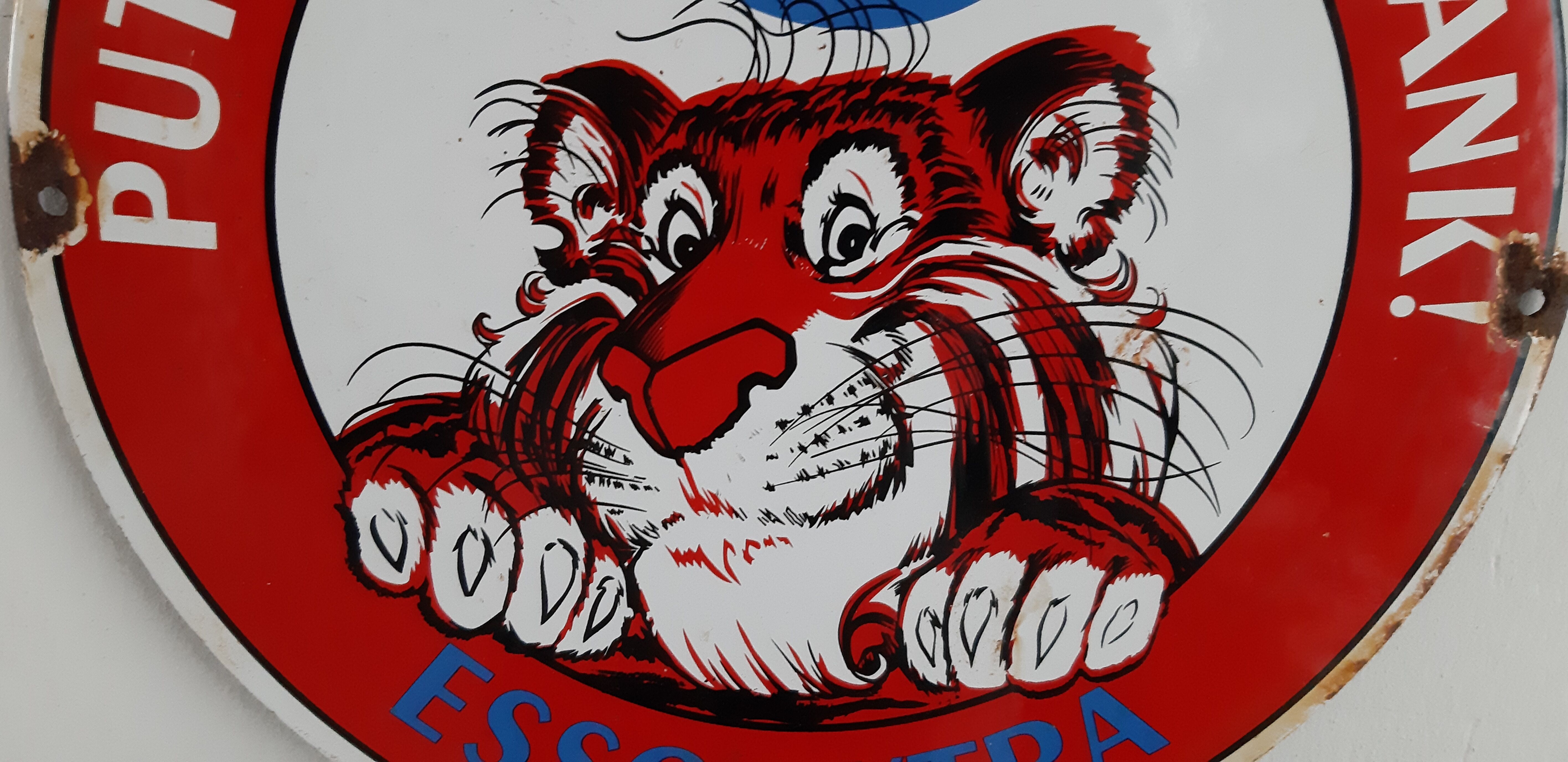 Enamelled plate ESSO 1962