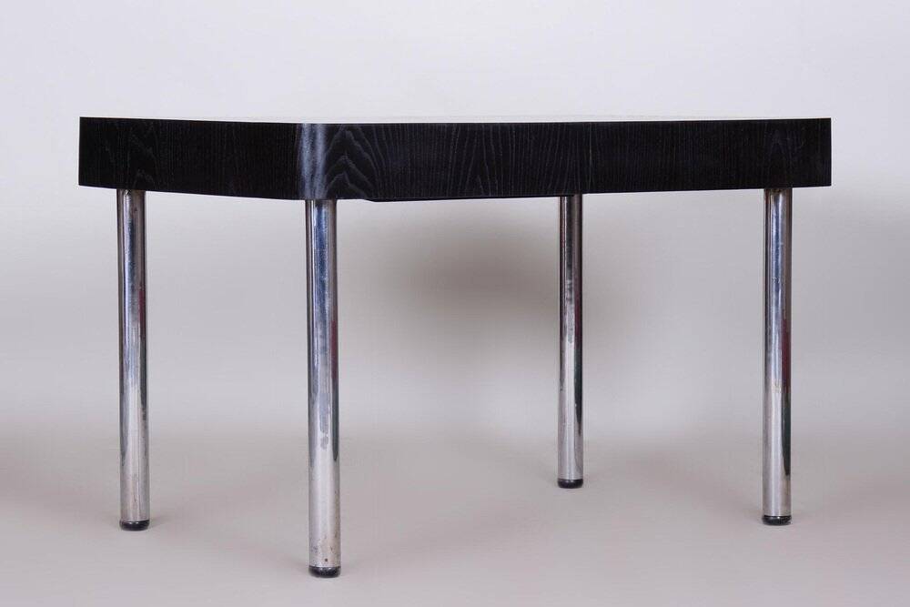 Czech Bauhaus Extendable Dining Table in Oak Veneer, 1930s