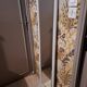 Rectangular mirror in light grey painted wood and beveled glass