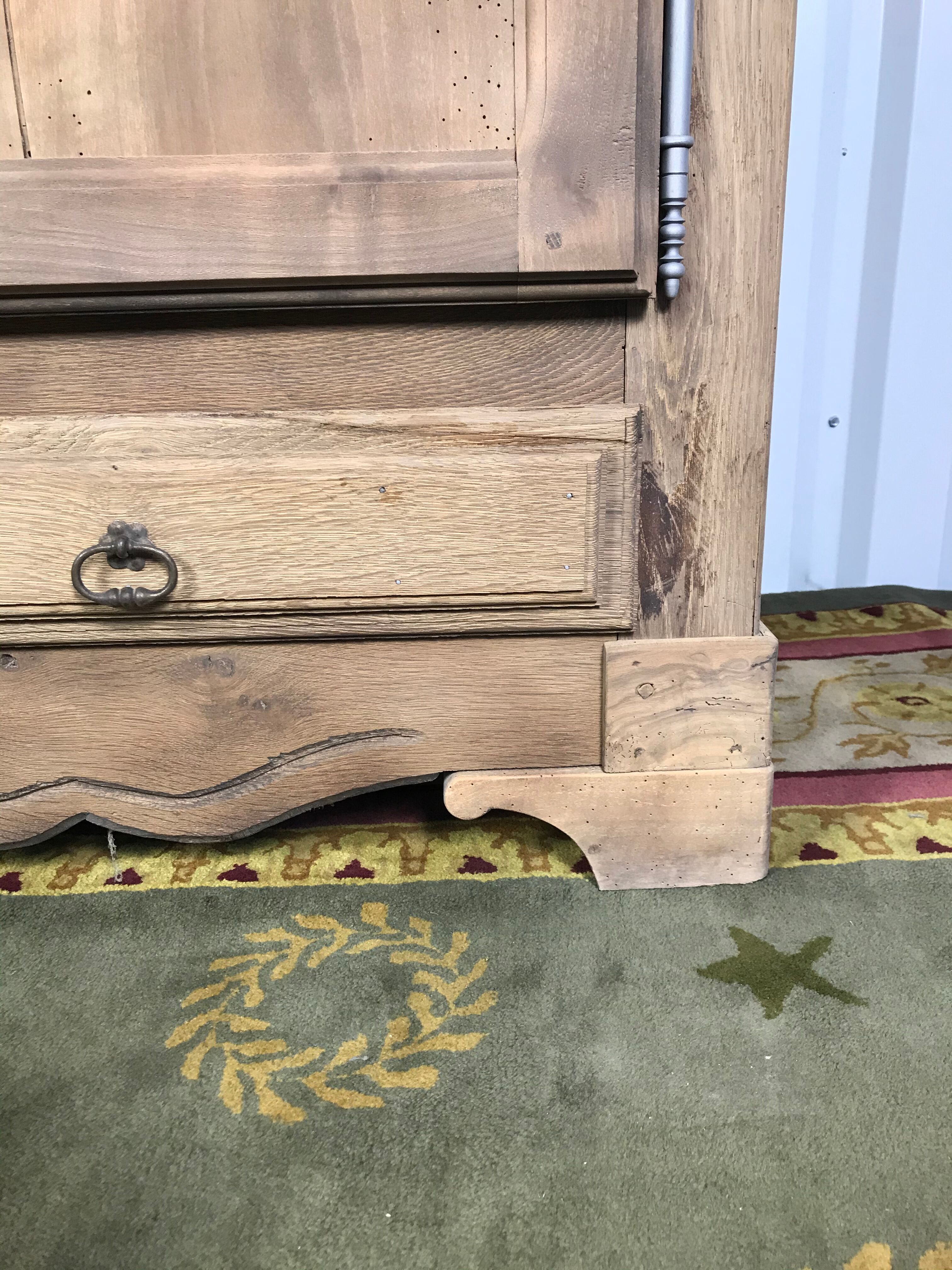Rustic bass buffet in solid oak erased