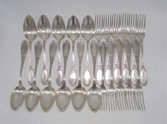 Set of 24 cutlery.