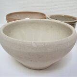 Trois bols XL et faisselle grès ancien