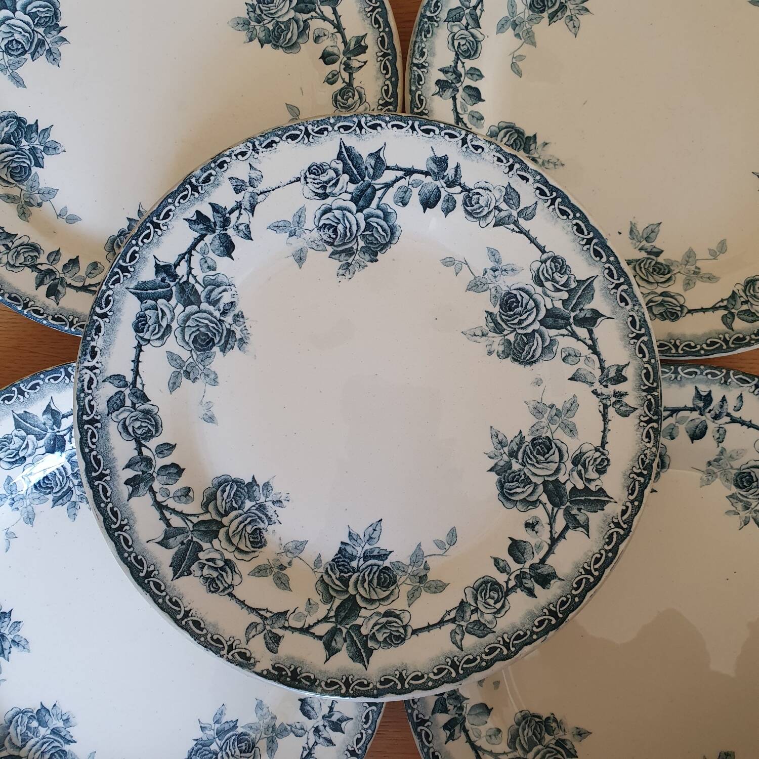 6 Terre de fer dessert plates