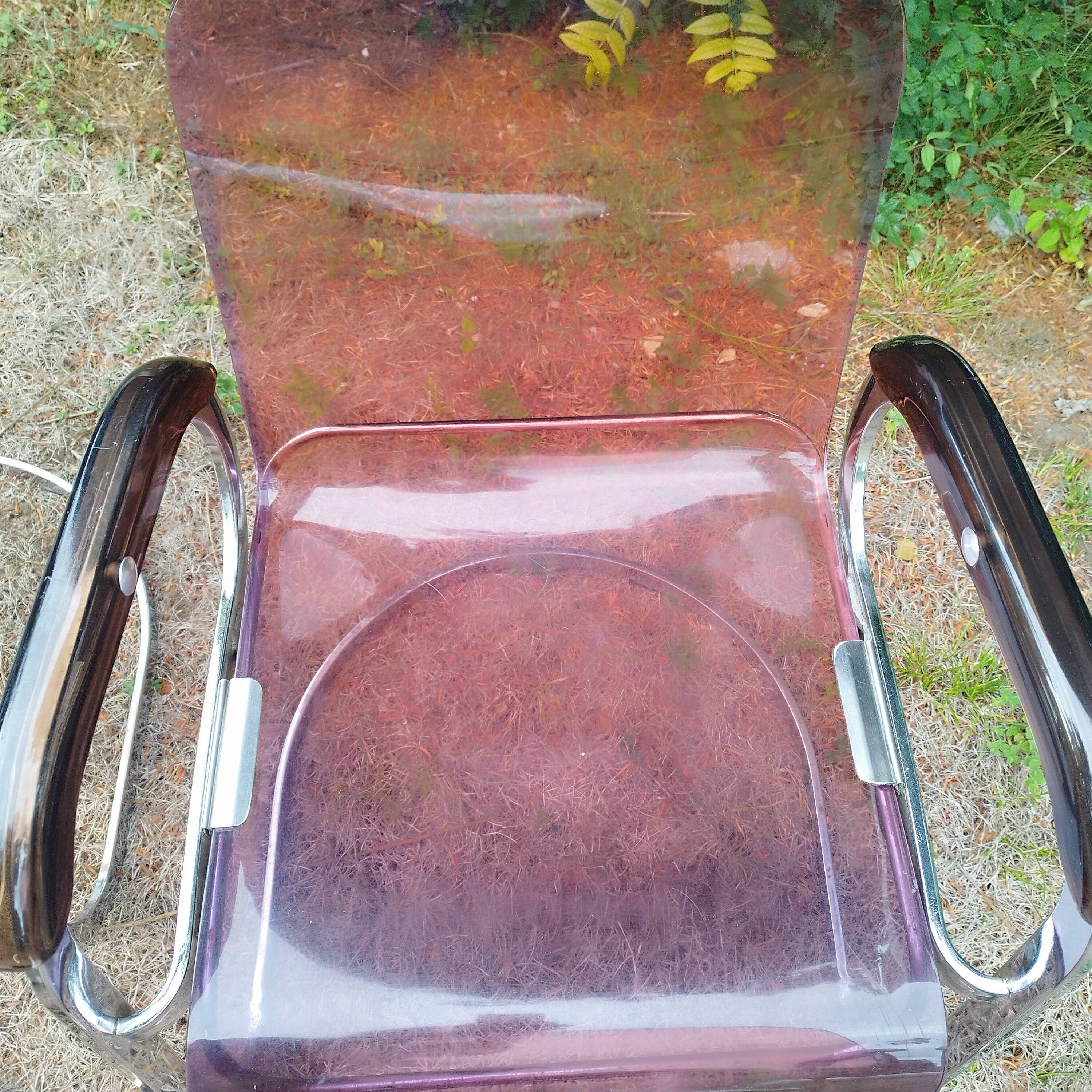 Chaises plexi années 70 Space Age