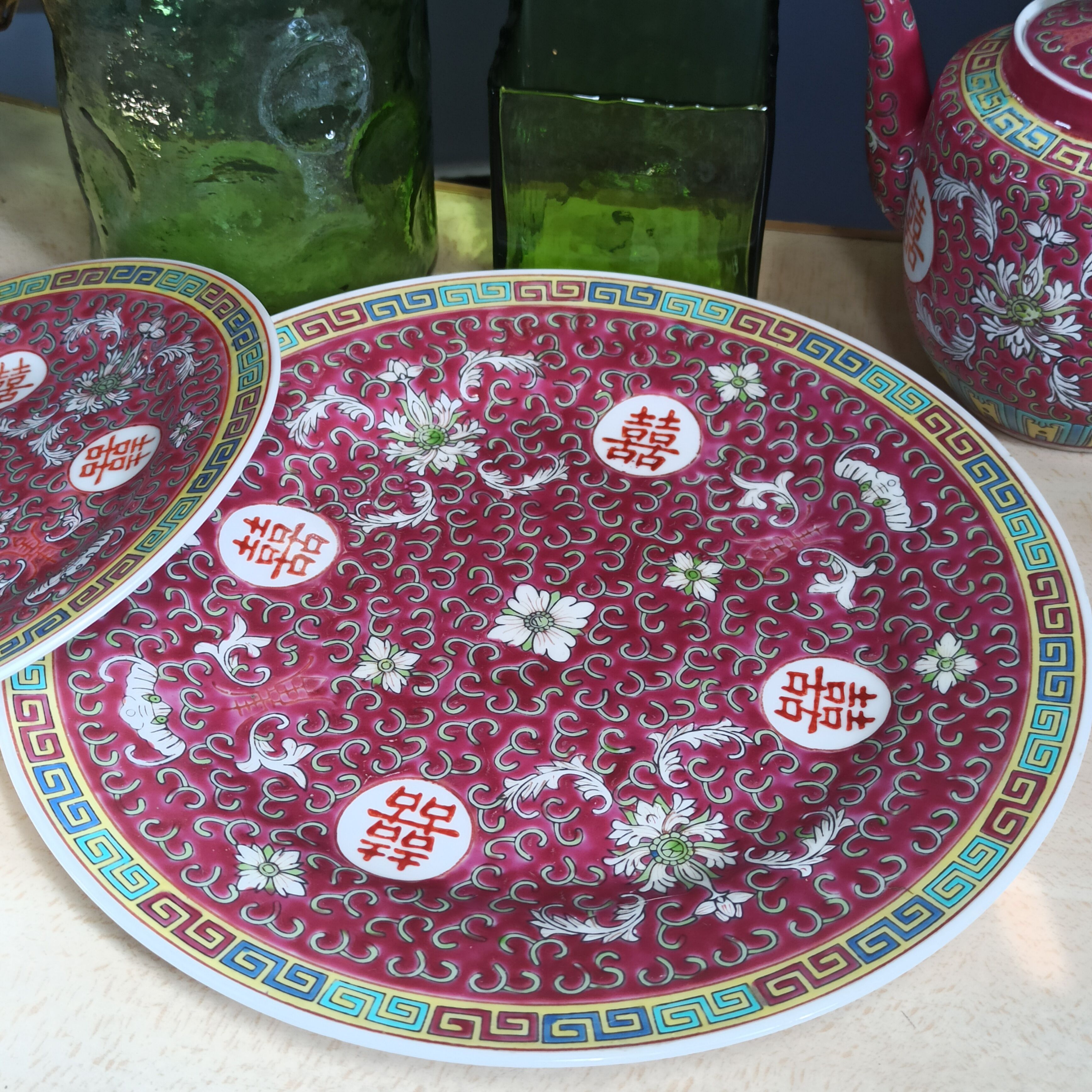 Vintage Mun Chou Longevity Chinese Plates