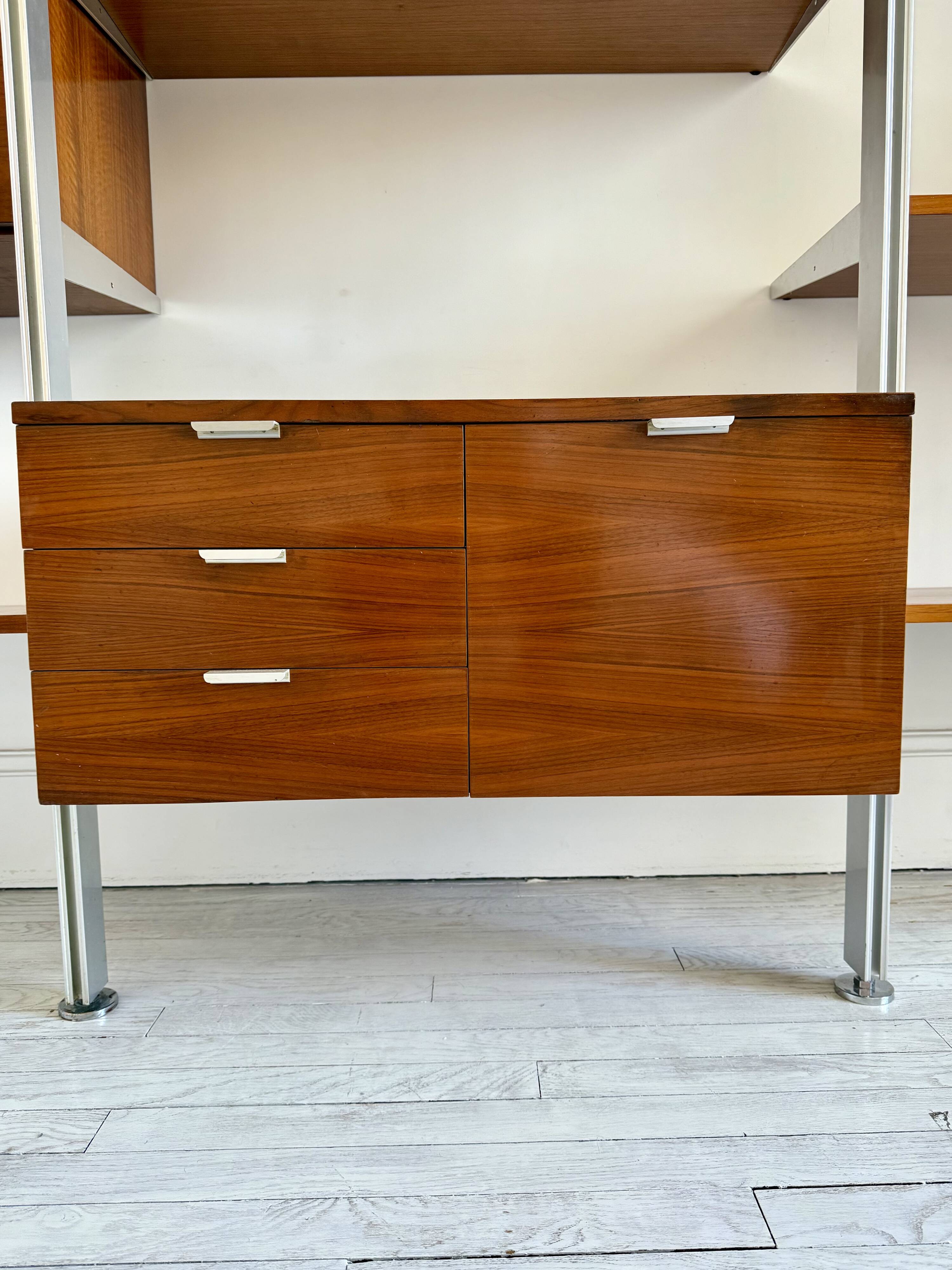 Modular floor library CSS George Nelson by Mobilier International